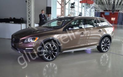 Купить глушитель, катализатор, пламегаситель Volvo V60 Cross Country в Москве